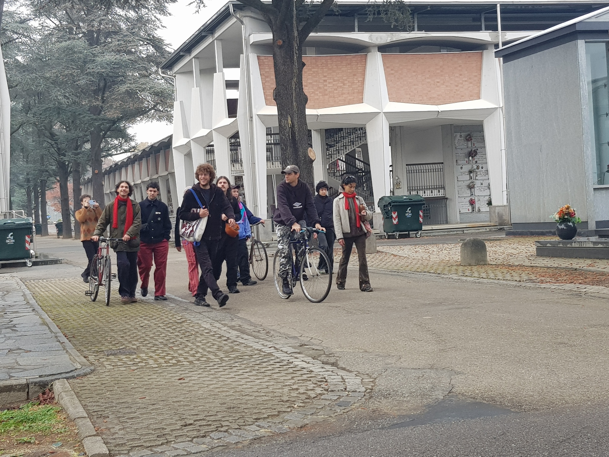 2 NOVEMBRE GIOVANI IN VISITA 2025