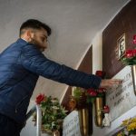 Calciatore del Valentino Mazzola Scoperchia da Salerno davanti alla tomba del Capitano