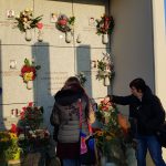 Davanti alle sepolture delle vittime Thyssenkrupp
