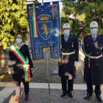La neo sindaca Favaro con i gonfaloni della Città (1)