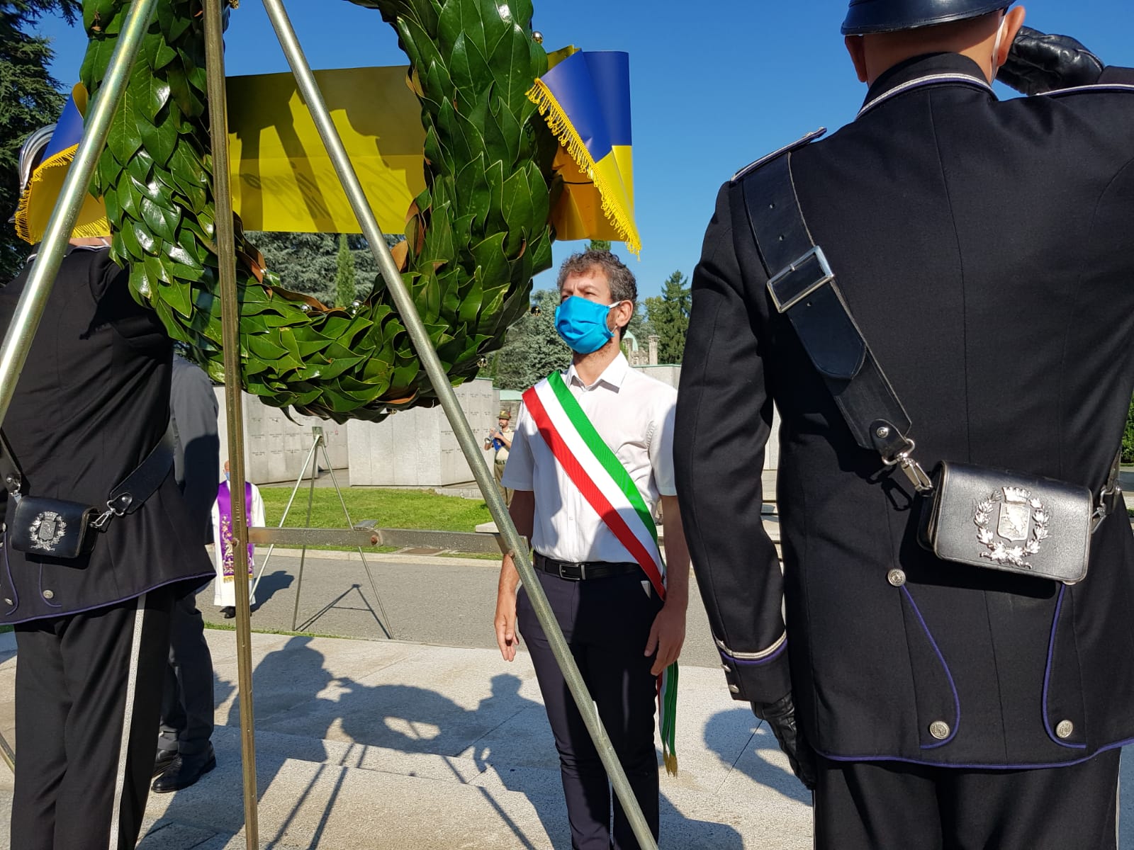 L’assessore Marco Giusta omaggia i partigiani