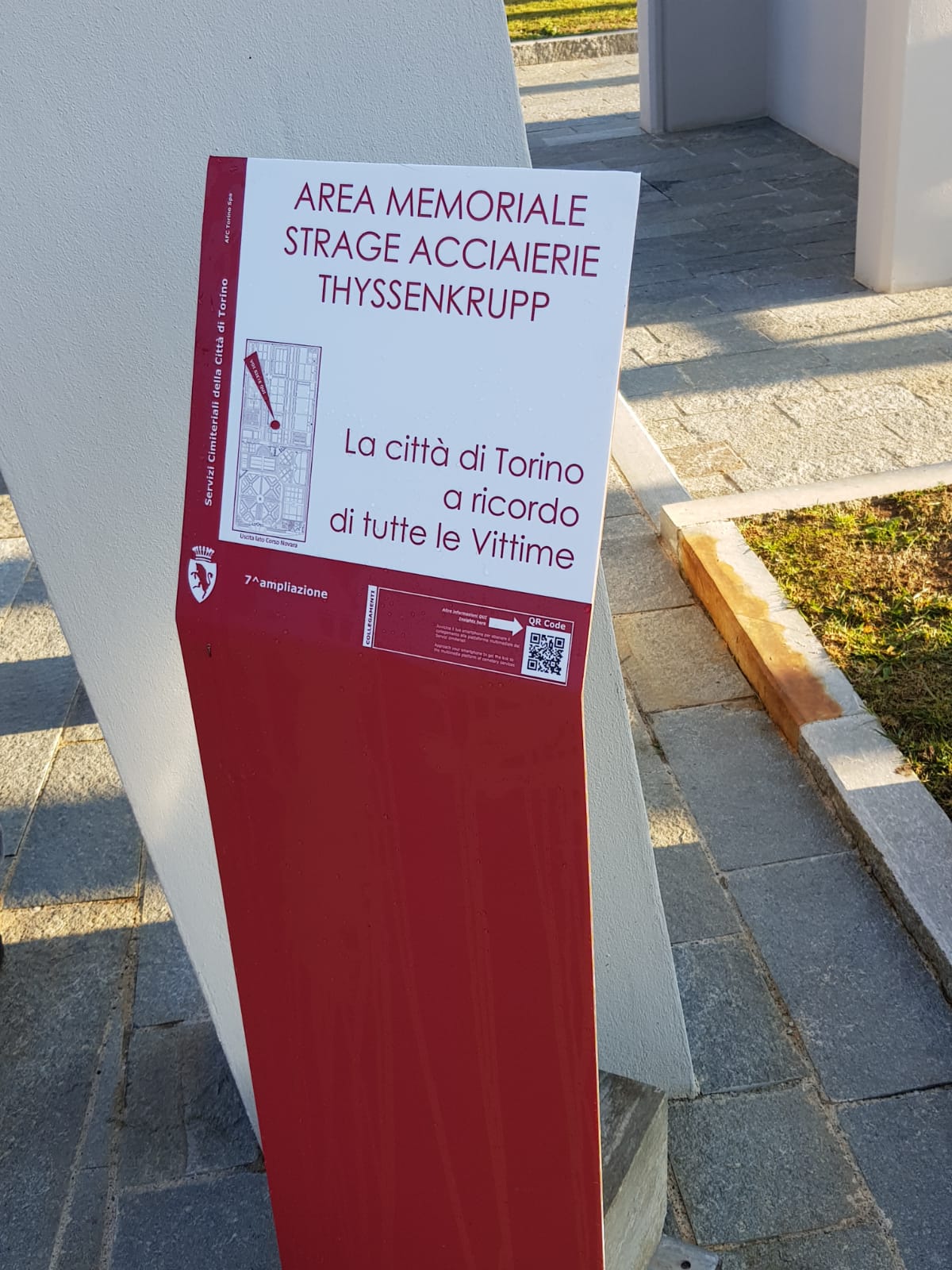 Leggio memoriale vittime Thyssenkrupp