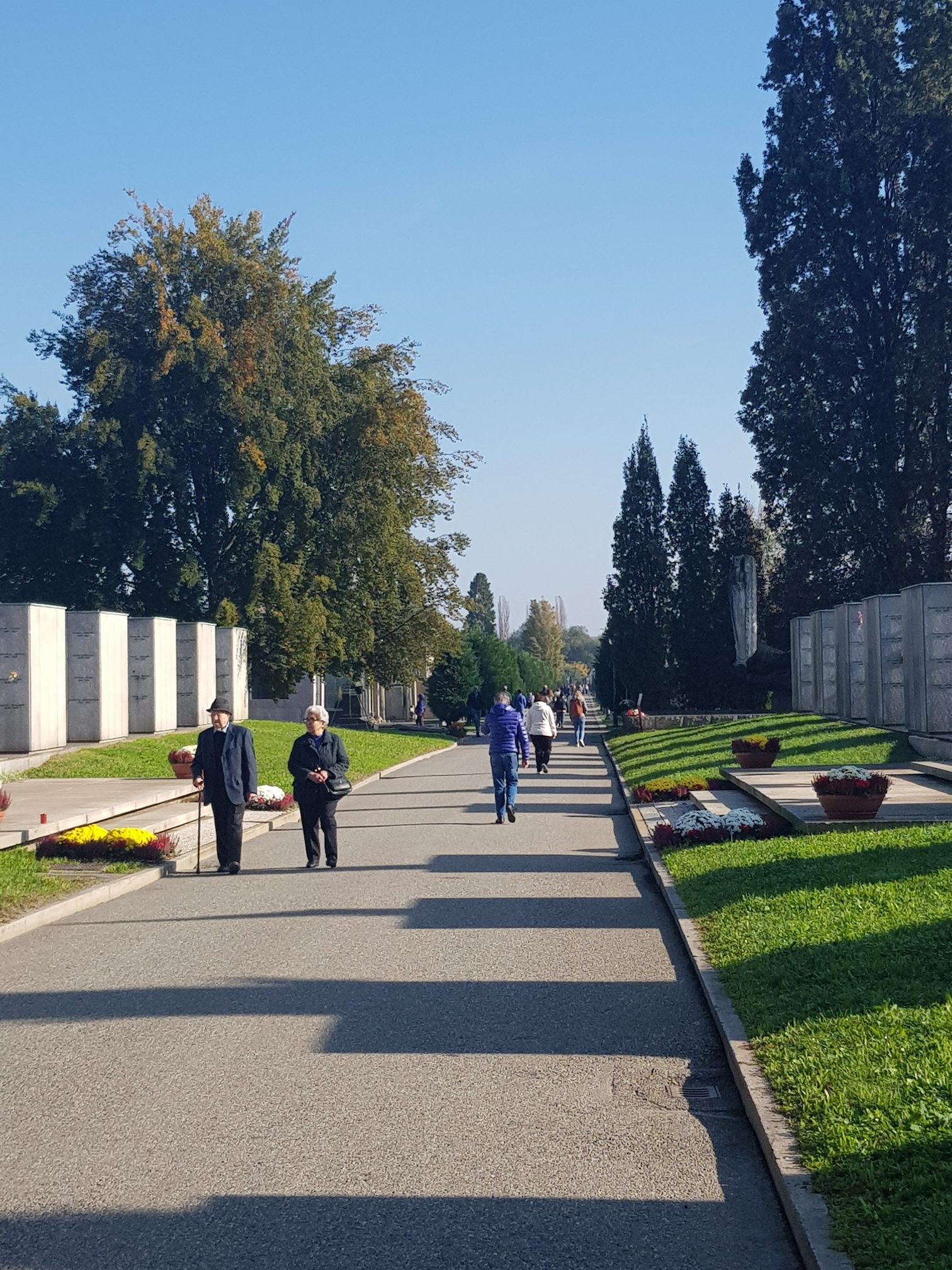 MONUMENTALE VISITATORI CAMPO GLORIA 2024 (1)