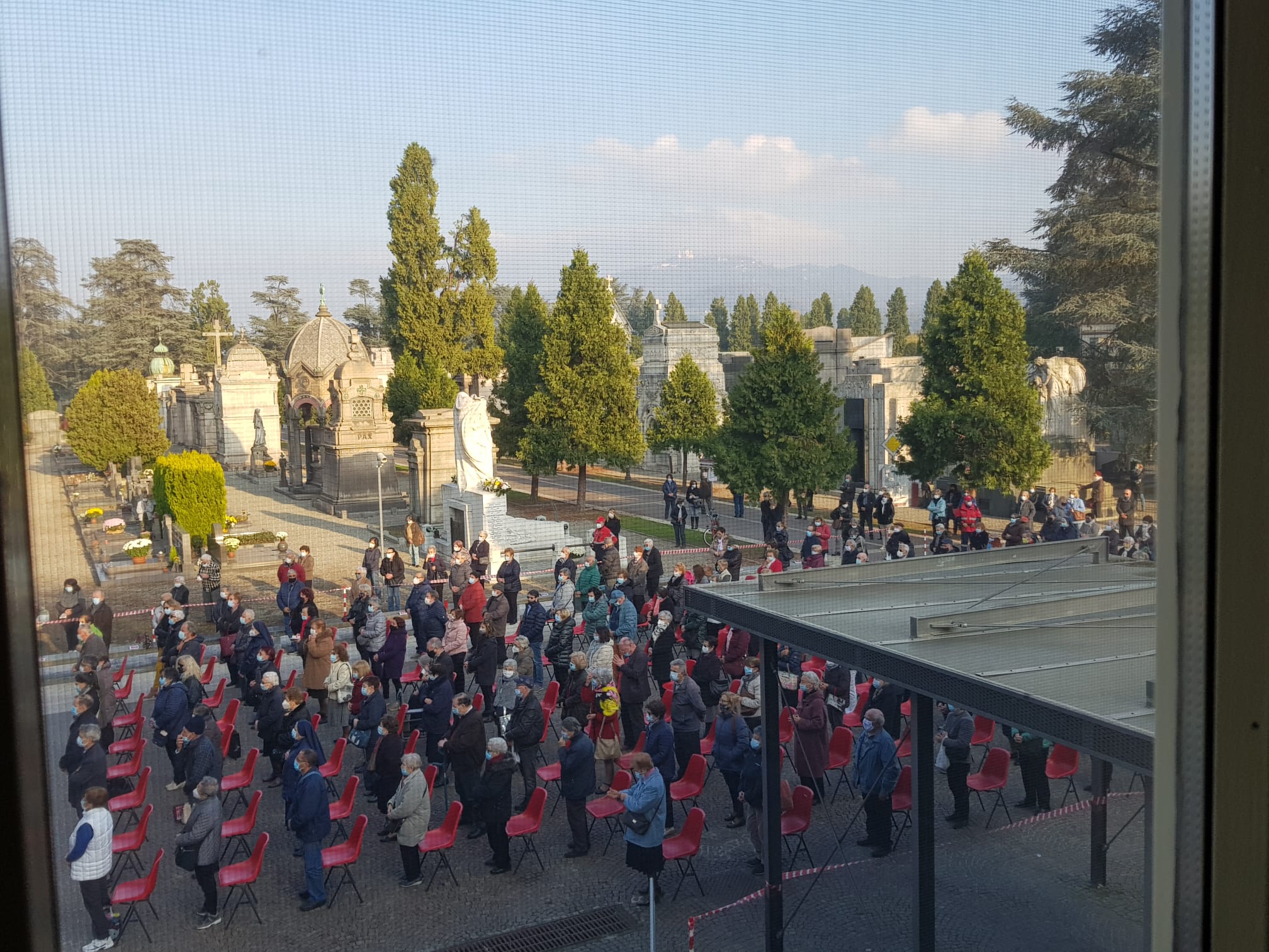 Messa arcivescovo Nosiglia al Monumentale con distanze 2020