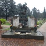 Due accordi tra Città di Torino e le Associazioni di alpini e partigiani per la manutenzione dei monumenti nei cimiteri.