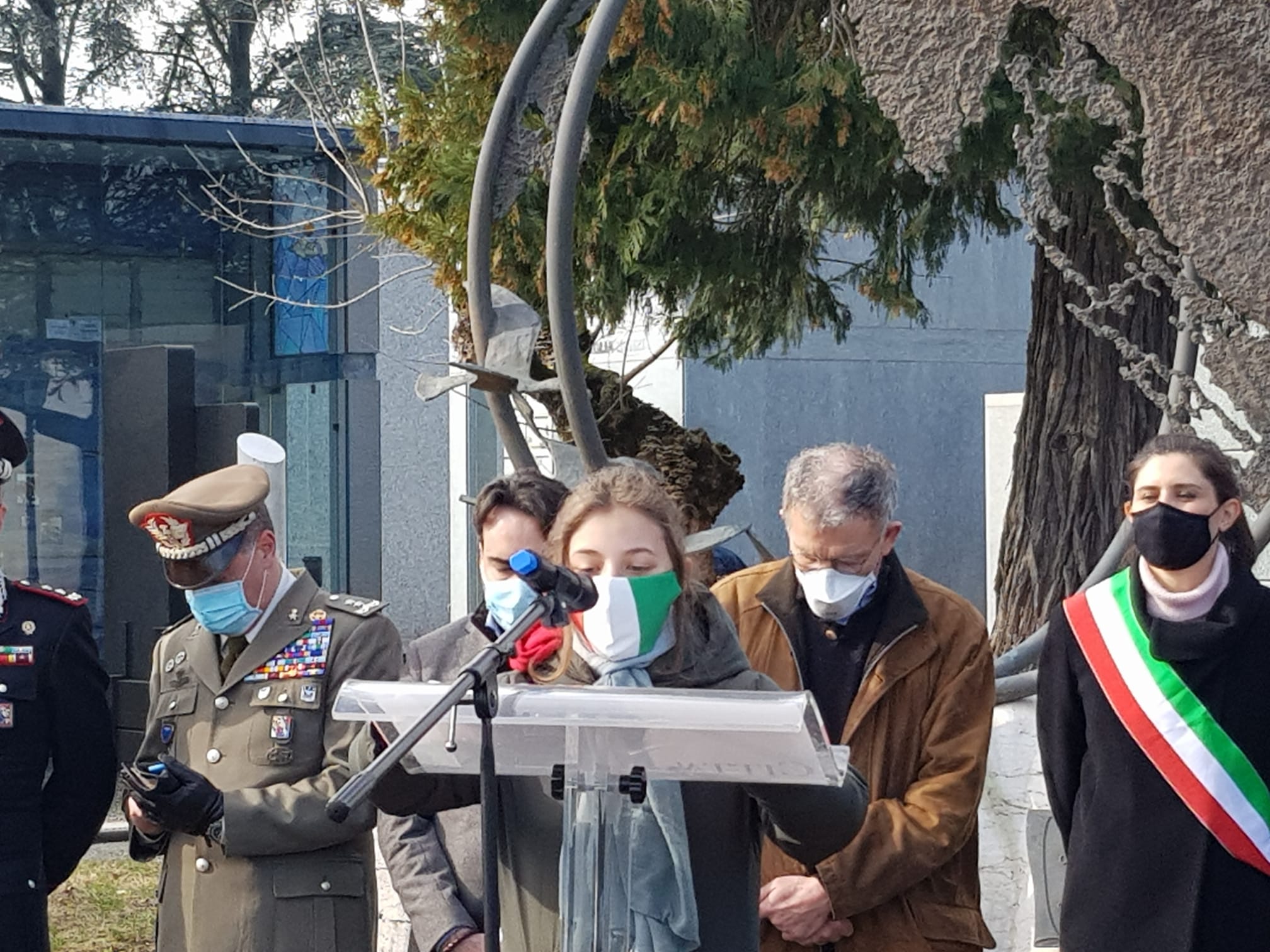 Nina Stanich di 12 anni nipote di esule cerimonia 2021