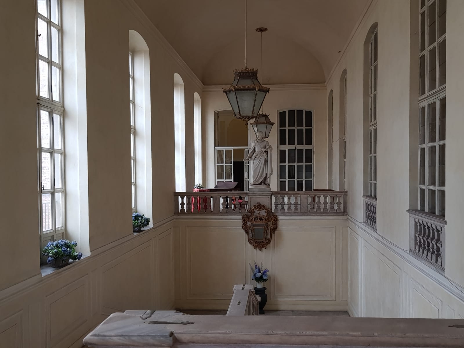 Scalinata ingresso Palazzo Chiablese