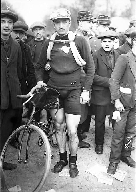 Vincenzo_Borgarello_-_Paris-Roubaix_1913-1
